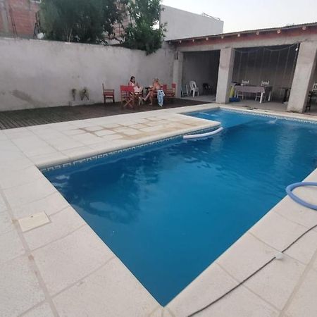 Habitacion Privada En Casa Particular Con Bano Y Espacios En Comun Compartidos- Precios Para 2 Personas 13000 Pesos Argentinos - 1 Persona 7500 Por Noche Concordia Bagian luar foto