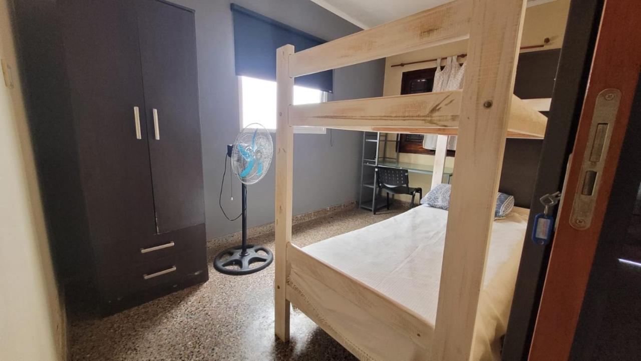 Habitacion Privada En Casa Particular Con Bano Y Espacios En Comun Compartidos- Precios Para 2 Personas 13000 Pesos Argentinos - 1 Persona 7500 Por Noche Concordia Bagian luar foto